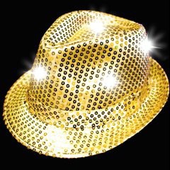 Bent u op zoek naar een hoedjes met licht? Deze feesthoedjes zijn voorzien van 9 witte LED lampjes -Goedkoop en razendsnel geleverd. 28 x Kersthoed Goud - Met 9 lichtjes